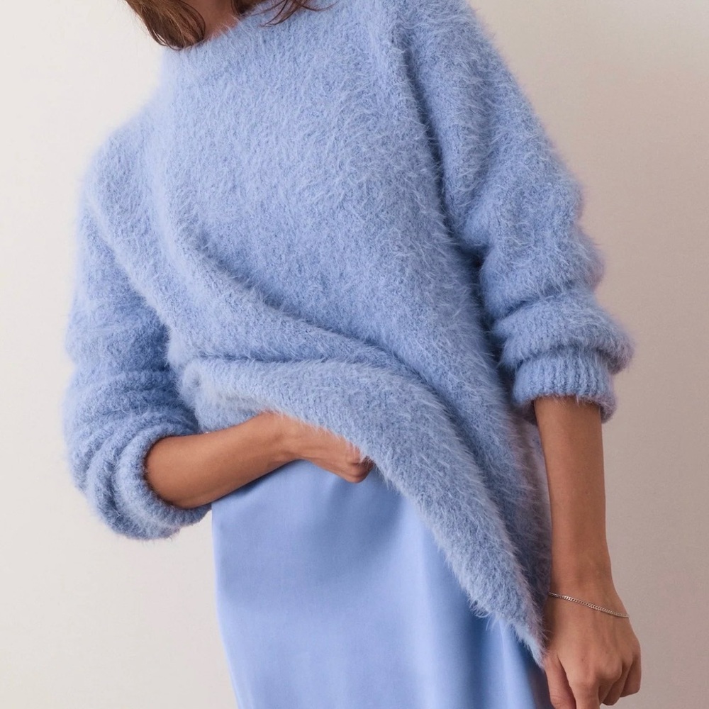Women's Teddy Eyelash Crewneck Sweater - Small / Hydrangea -marine layer